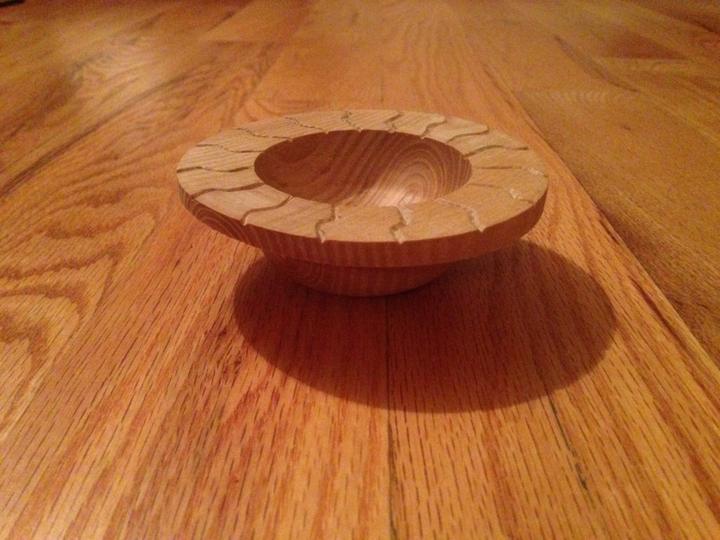 Sunburst edged bowl